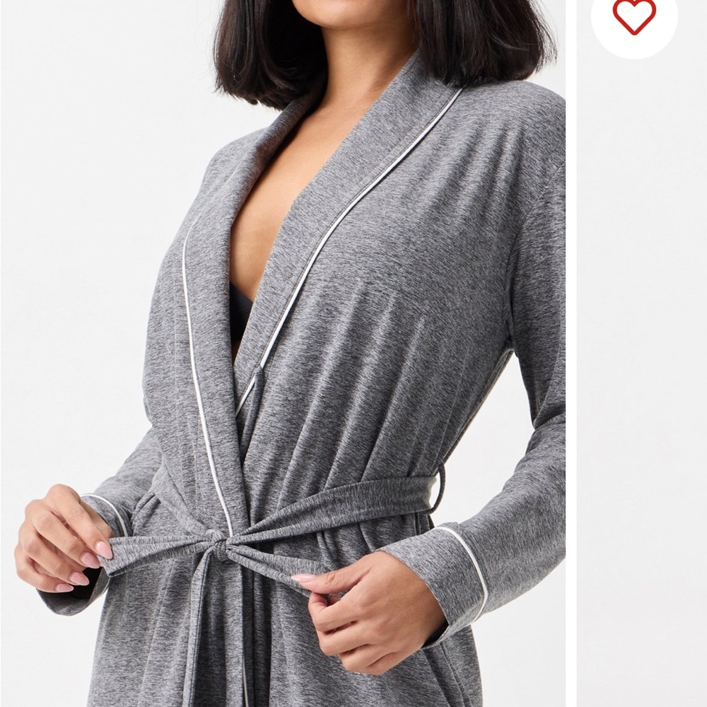 YITTY Cloud Jersey Sleep Robe from Fabletics - Picture 3 of 7